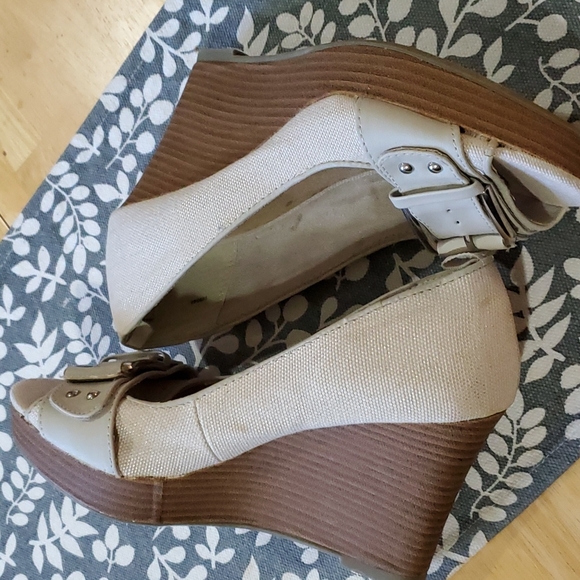 NWOT- GAP Peep Toe Platform Espadrilles - Picture 3 of 6